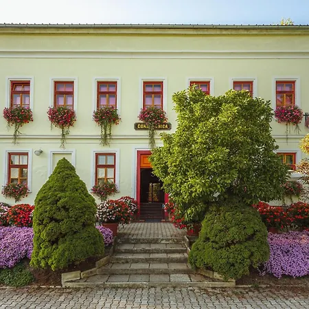 Apartmaji Kunej Pod Gradom With Sauna Appartamento *