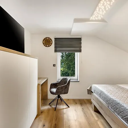 Апартаменты Apartmaji Kunej Pod Gradom With Sauna