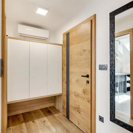 Apartmaji Kunej Pod Gradom With Sauna Podsreda