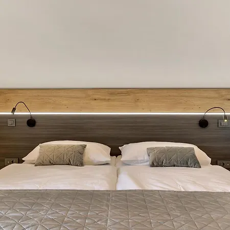 Apartmaji Kunej Pod Gradom With Sauna * Podsreda