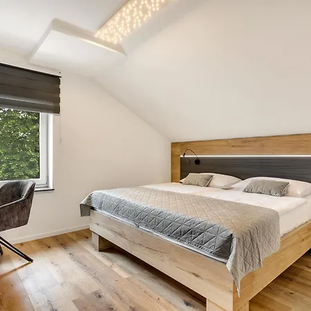 Апартаменты Apartmaji Kunej Pod Gradom With Sauna Podsreda