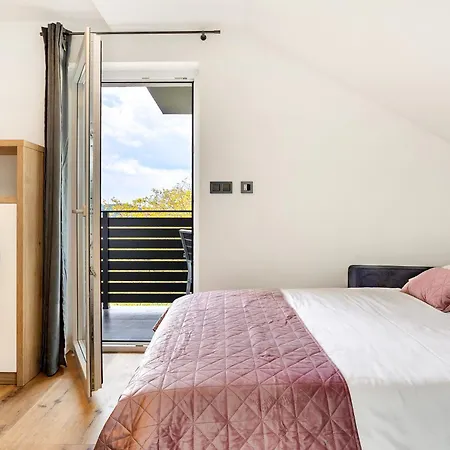 Апартаменты Apartmaji Kunej Pod Gradom With Sauna *