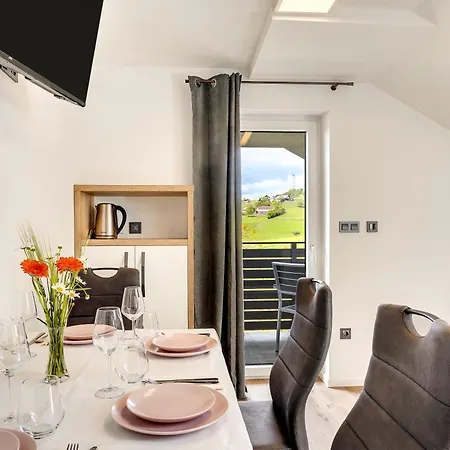 Apartmaji Kunej Pod Gradom With Sauna Podsreda