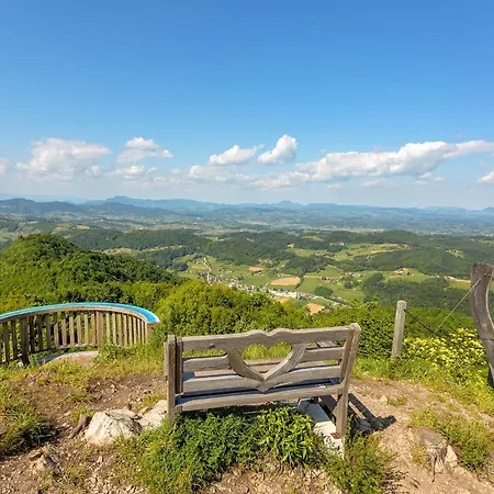 Apartmaji Kunej Pod Gradom With Sauna *