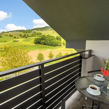 Apartmaji Kunej Pod Gradom With Sauna *