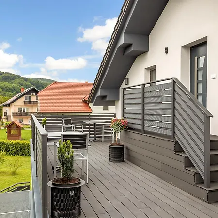 Apartmaji Kunej Pod Gradom With Sauna * Podsreda