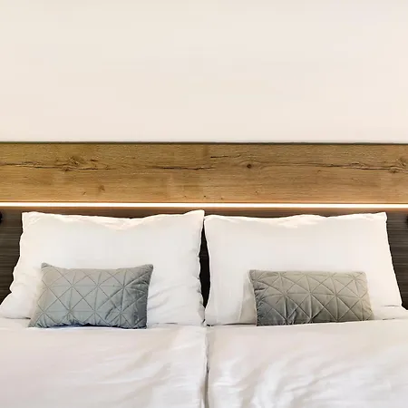 Apartmaji Kunej Pod Gradom