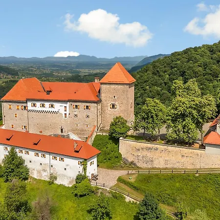 Apartmaji Kunej Pod Gradom With Sauna *