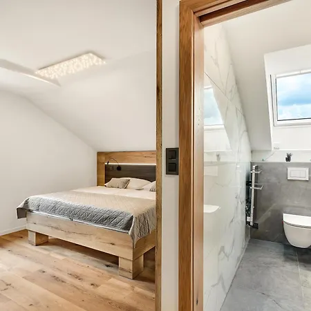 Апартаменты Apartmaji Kunej Pod Gradom With Sauna *