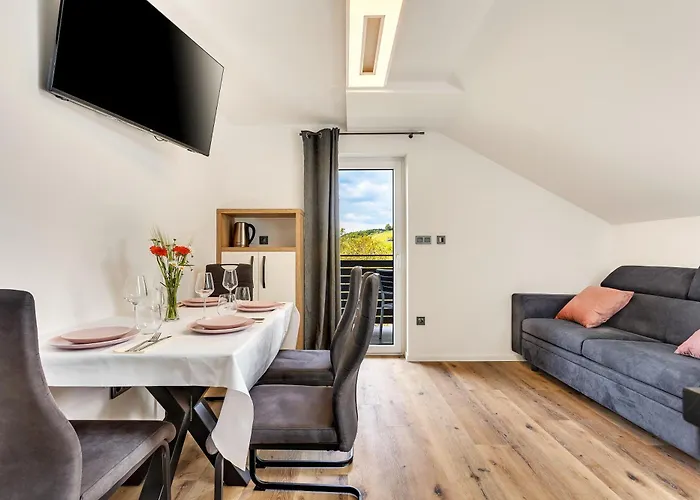 Apartmaji Kunej Pod Gradom With Sauna * Podsreda